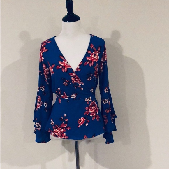Blue Floral Wrap Top - Picture 5 of 8